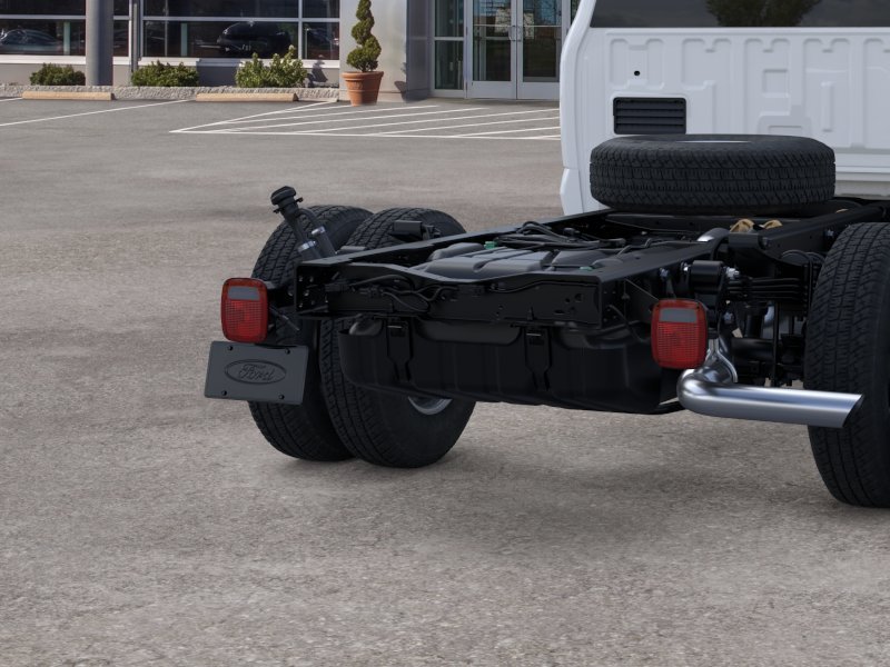 New 2026 Oxford White Ford F-350® XL image 21