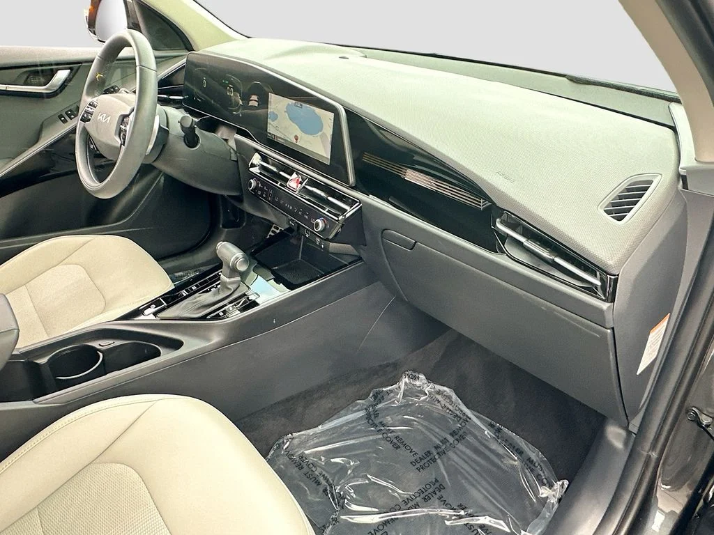 Certified Used 2025 Gray Kia EX Touring image 29