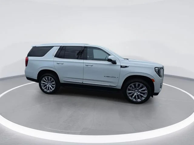 Used 2024 White GMC Denali image 9