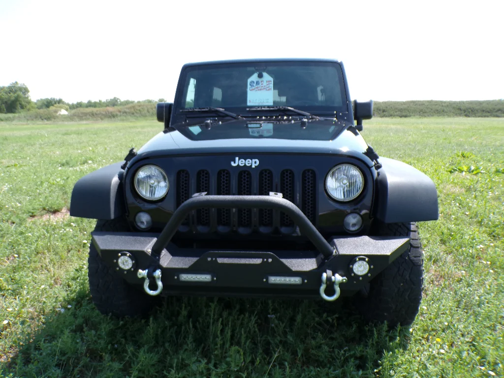 Used 2016 Black Clearcoat Jeep Sport image 2