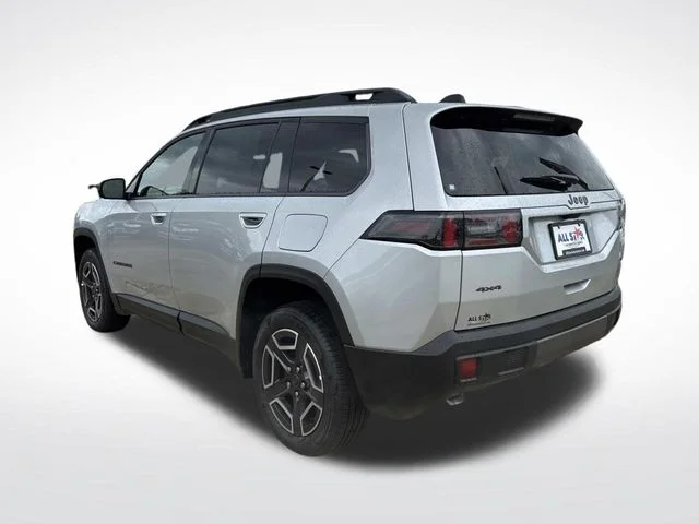 New 2026 Silver Zynith Clear-Coat Exterior Paint Jeep Laredo image 6
