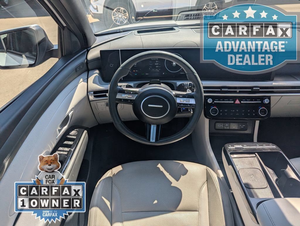 Used 2025  Hyundai Limited image 19