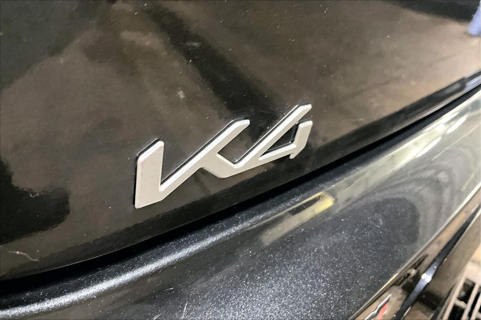 Used 2025 Interstellar Gray Kia GT-Line image 10