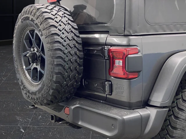 New 2026 Granite Crystal Metallic Clear-Coat Exterior Paint Jeep Willys image 33