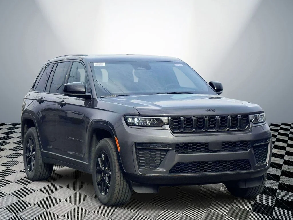 New 2026 Gray Jeep Altitude image 4