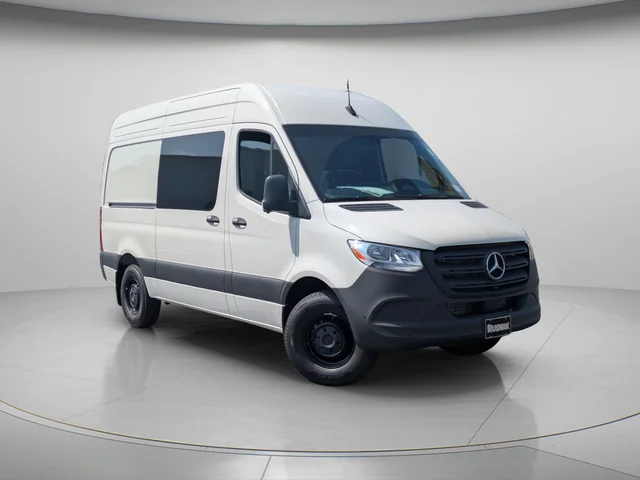 2025 Mercedes-Benz Sprinter 2500 Crew 144 WB