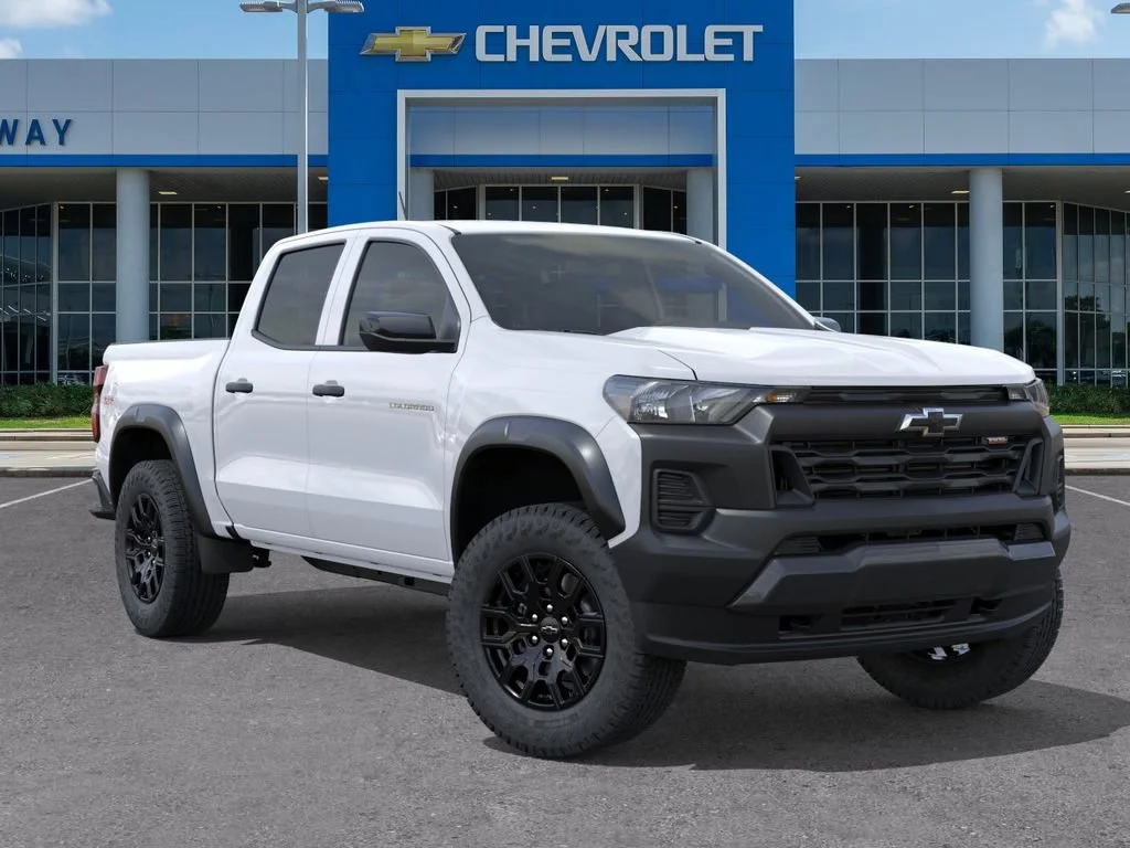 New 2026 Summit White Chevrolet Trail Boss image 7
