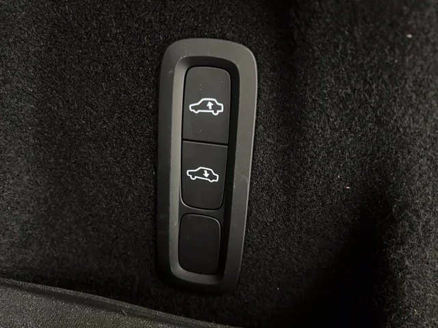 Certified Used 2024 Onyx Black Volvo Ultimate image 22