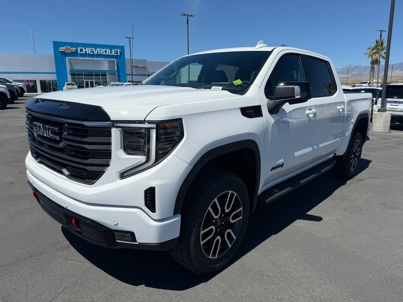 New 2026 Summit White GMC AT4 image 7