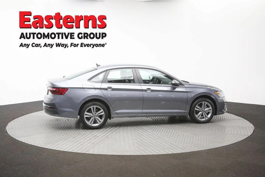 Used 2024 Silver Volkswagen 1.5T SE image 37