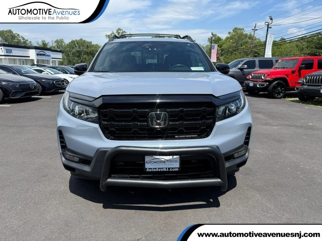 2025 Honda Ridgeline Black Edition's photo