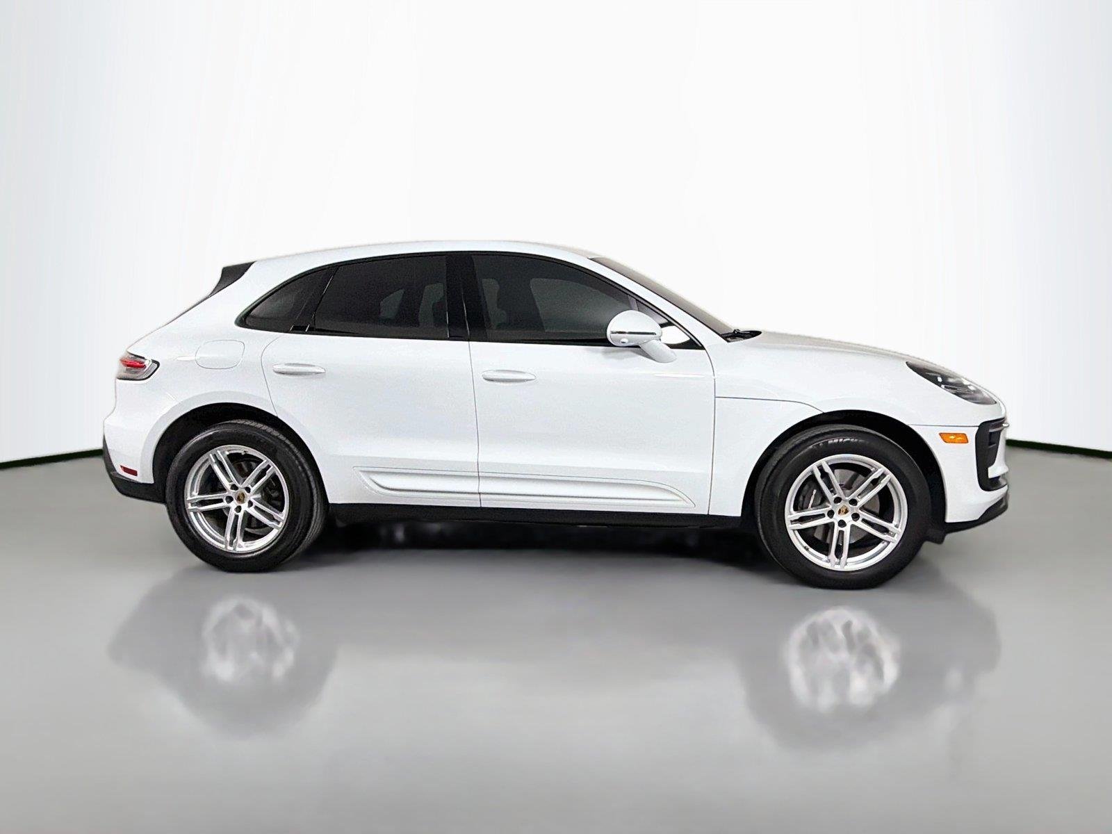 Certified Used 2023 Carrara White Metallic Porsche  image 8