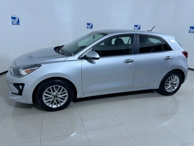 Used 2023 SILKY SILVER Kia S image 4