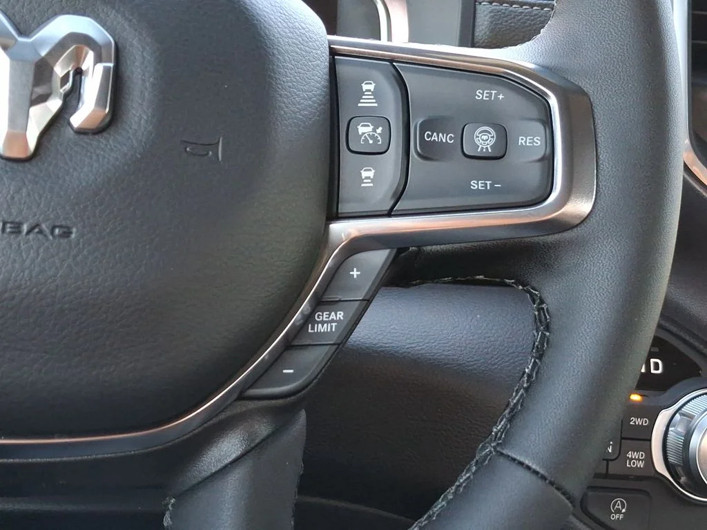 2025 RAM 1500 Laramie - Photo 31