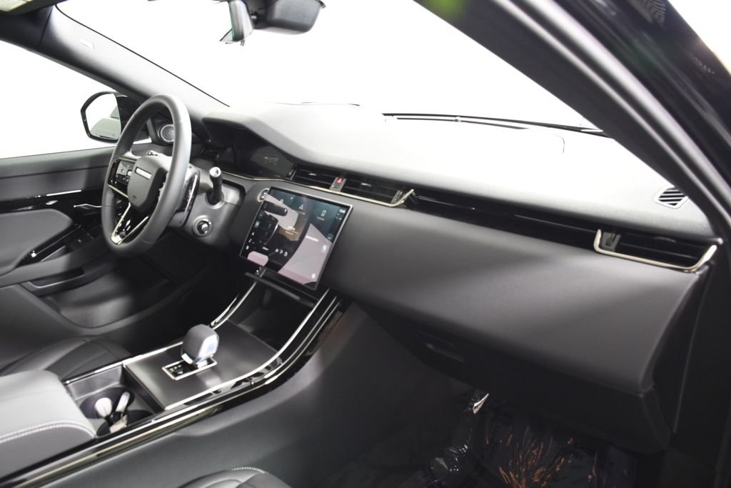 New 2026 Santorini Blk Land Rover  image 19