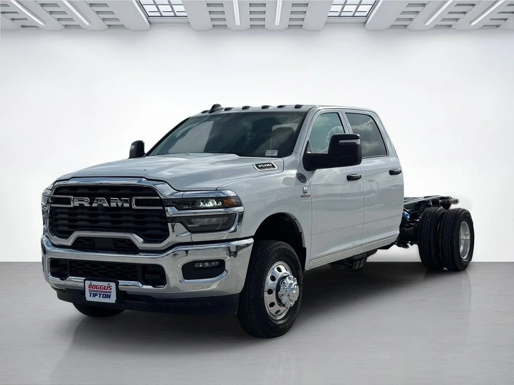 2026 RAM 3500 Chassis Tradesman - Photo 7
