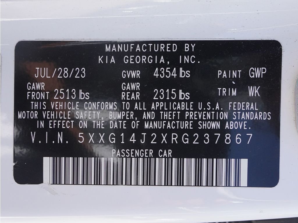 Used 2024 White Kia LXS image 42