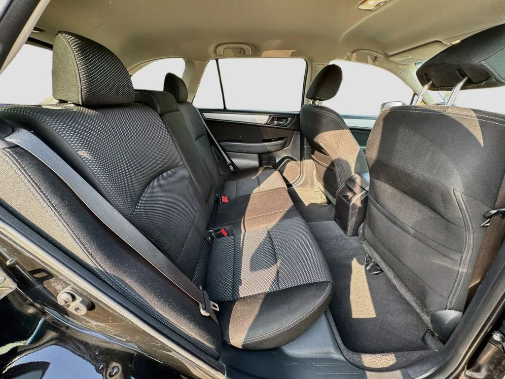 Used 2017 Black Subaru 2.5i Premium image 32