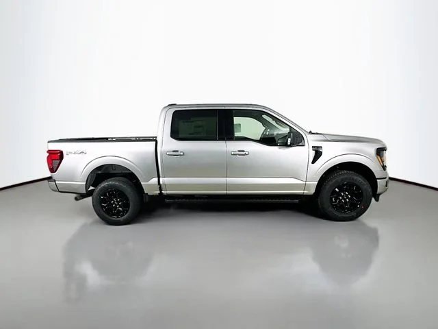 New 2026 Iconic Silver Metallic Ford XLT image 8