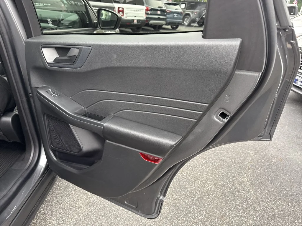 Used 2023 Gray Ford Active image 32