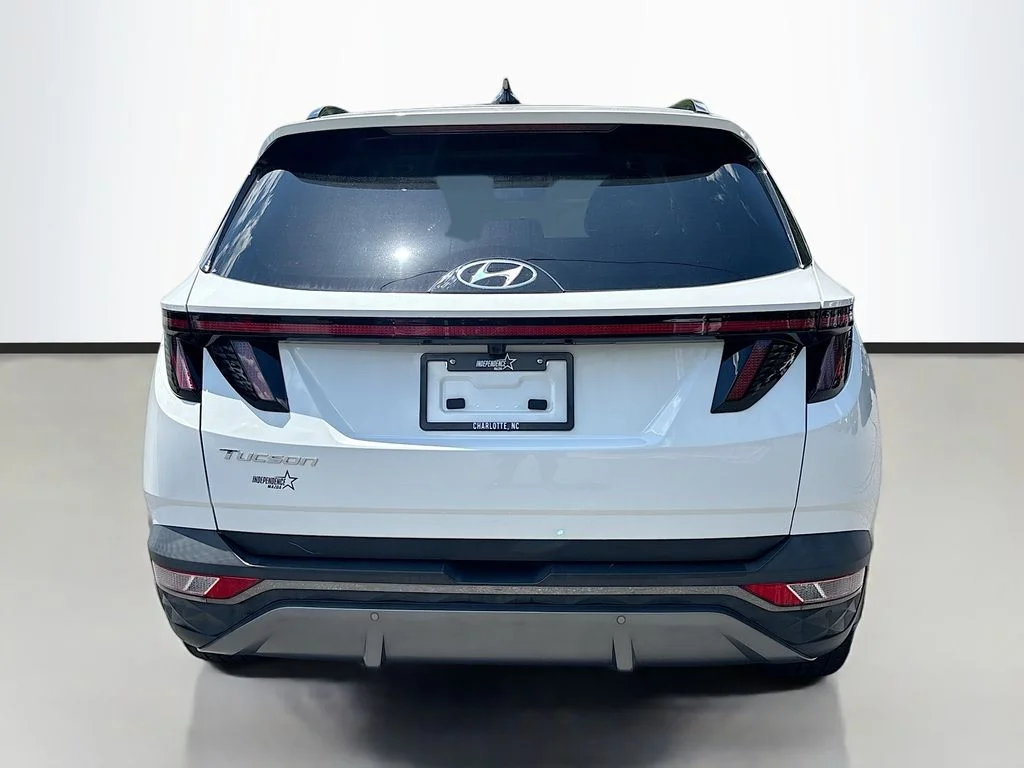 Used 2023 White Pearl Hyundai Limited image 6