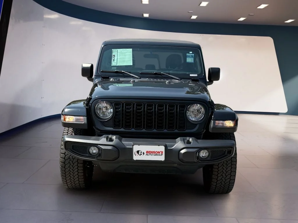 Used 2025 Black Jeep Nighthawk image 8
