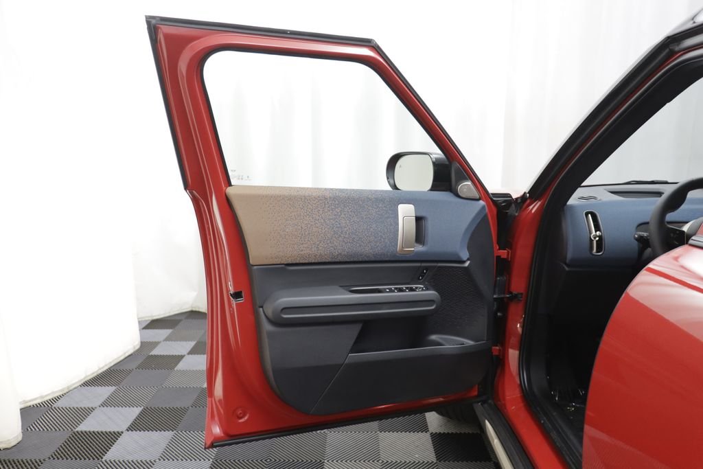 Certified Used 2026 Chili Red MINI Signature Plus image 4