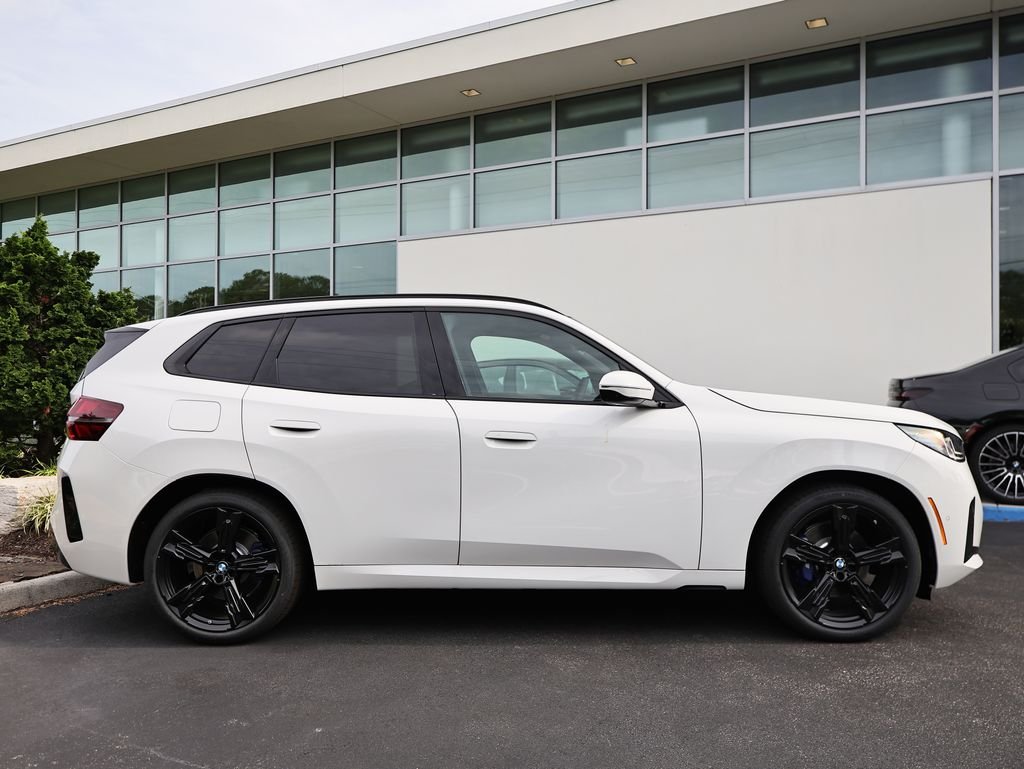 New 2026 Alpine White BMW 30 xDrive image 6