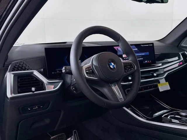 Used 2026 Black BMW xDrive40i image 9