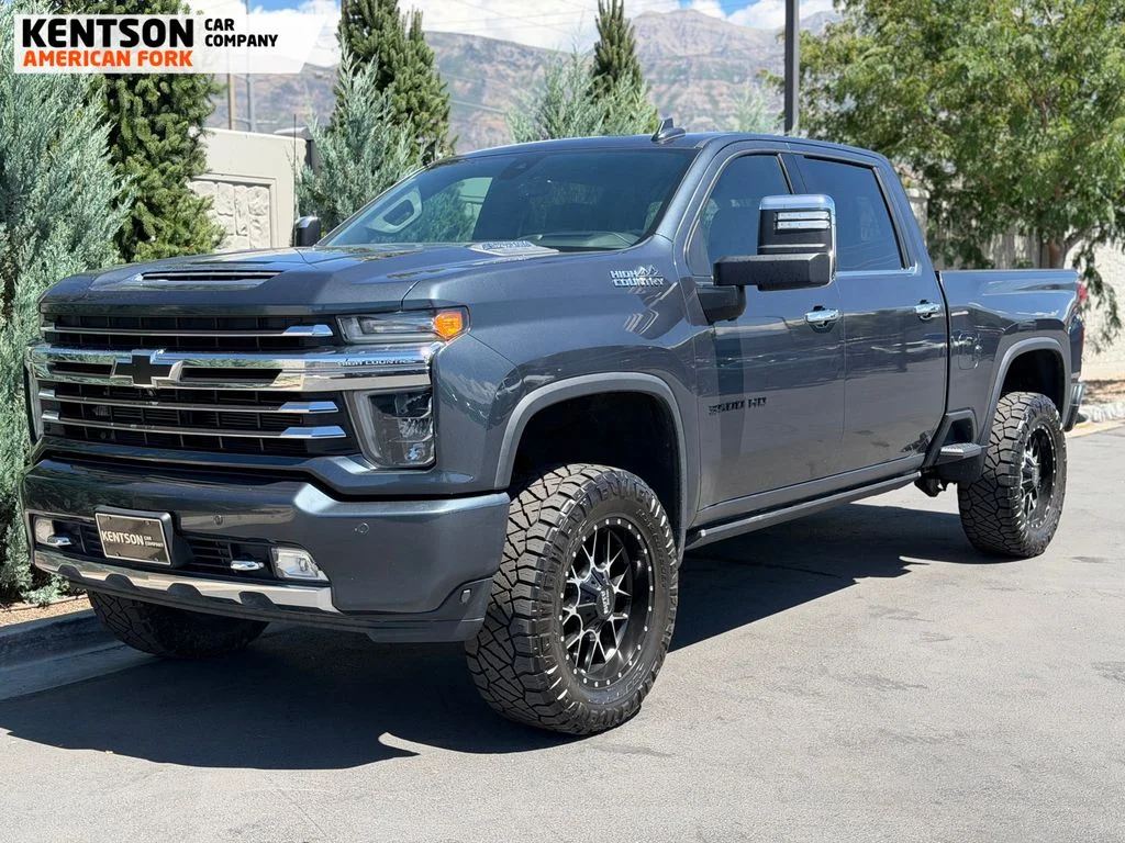 Used 2020 Gray Chevrolet High Country image 3