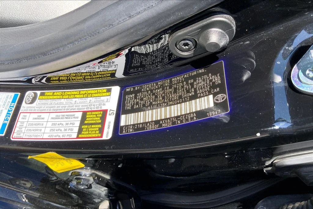 Used 2021 Black Toyota XLE image 19