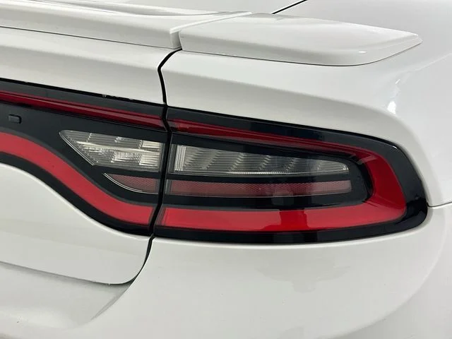 Used 2019 White Dodge SXT image 24