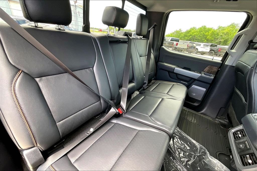 New 2026 Agate Black Metallic Ford Lariat image 23