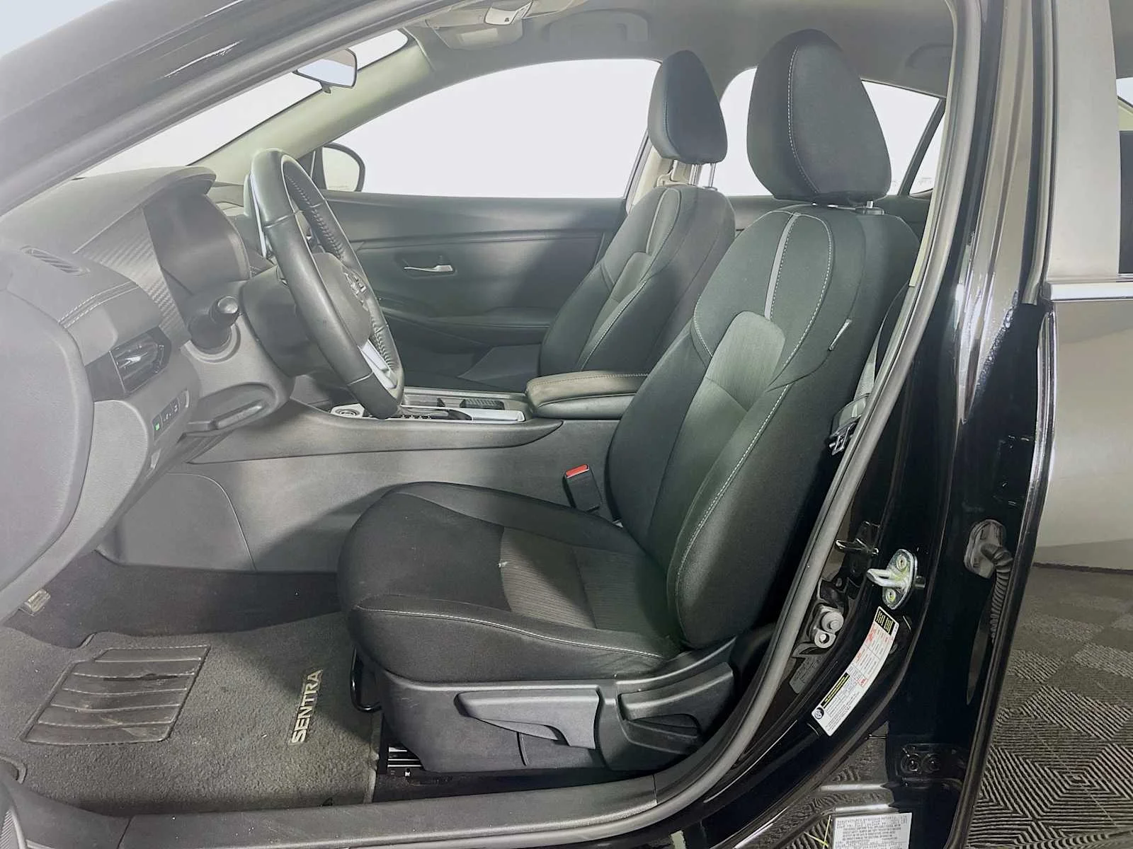 Used 2023 Super Black Nissan SV image 18