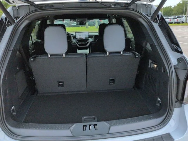 New 2026 Space White Metallic Ford ST image 13