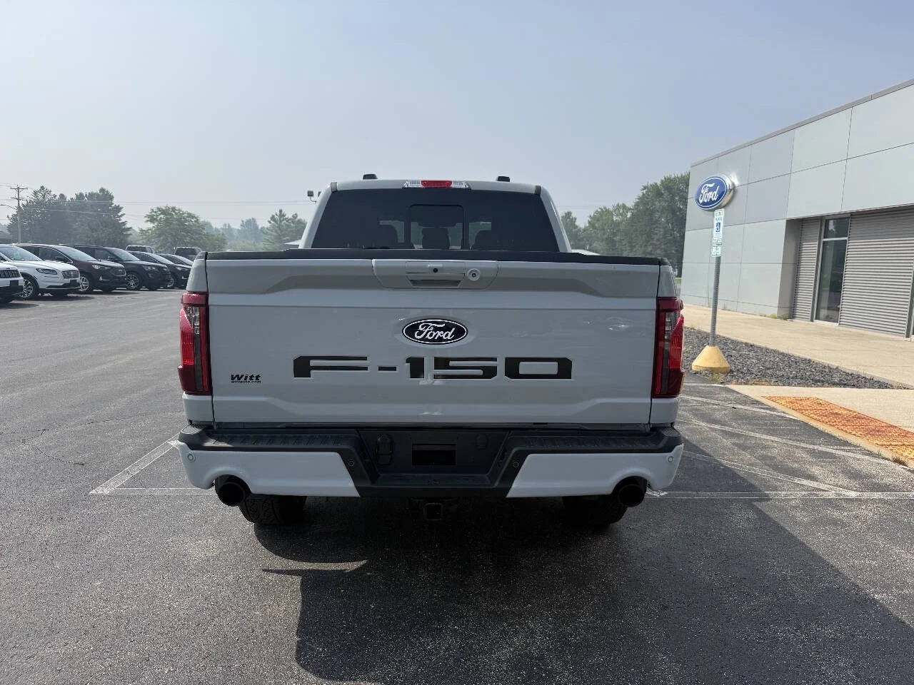 New 2026 Avalanche Gray Ford XLT 4x4 4dr SuperCrew 5.5 ft. SB image 4