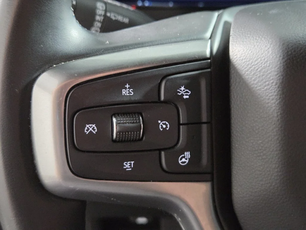 Used 2024 Black Chevrolet Z71 image 22