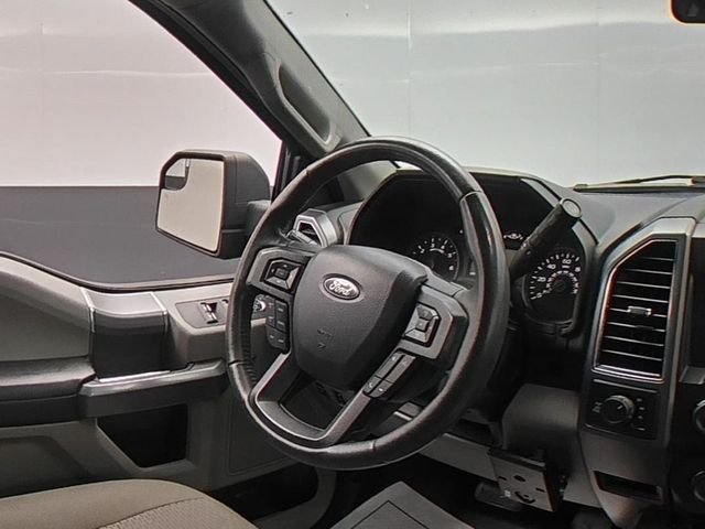 Used 2020 Black Ford XLT image 35