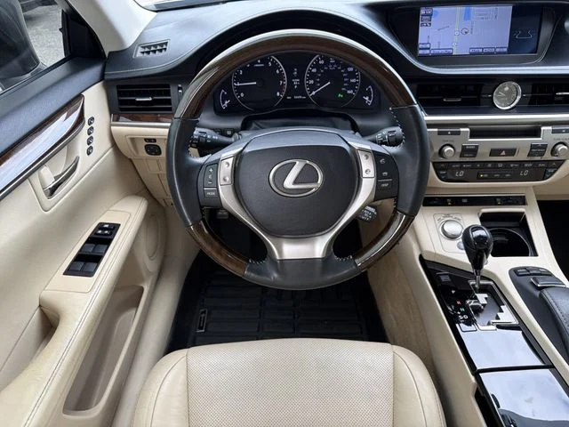 Used 2013 Gray Lexus 350 image 12
