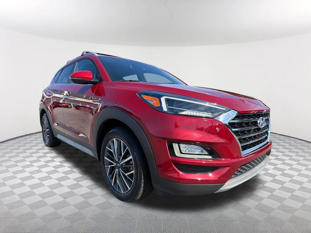 Used 2021 Red Hyundai Limited image 3