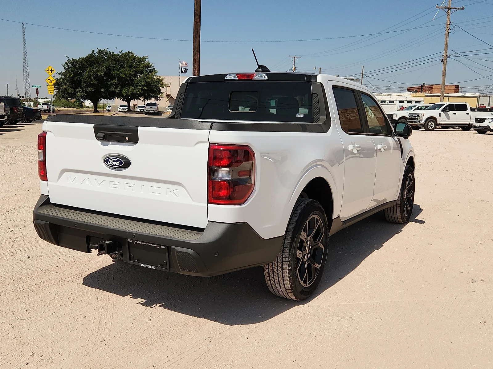 New 2026 Oxford White Ford Lariat image 7