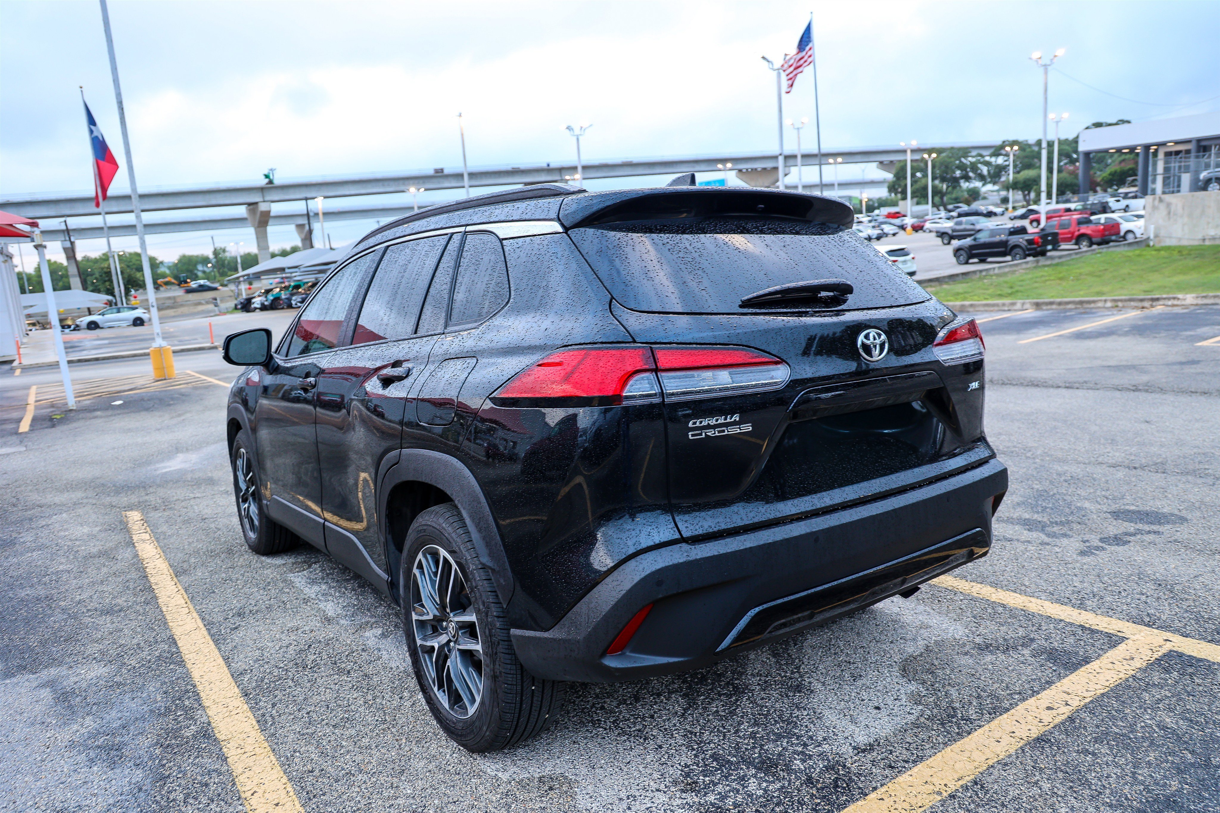 Used 2026 JET BLACK Toyota XLE image 9