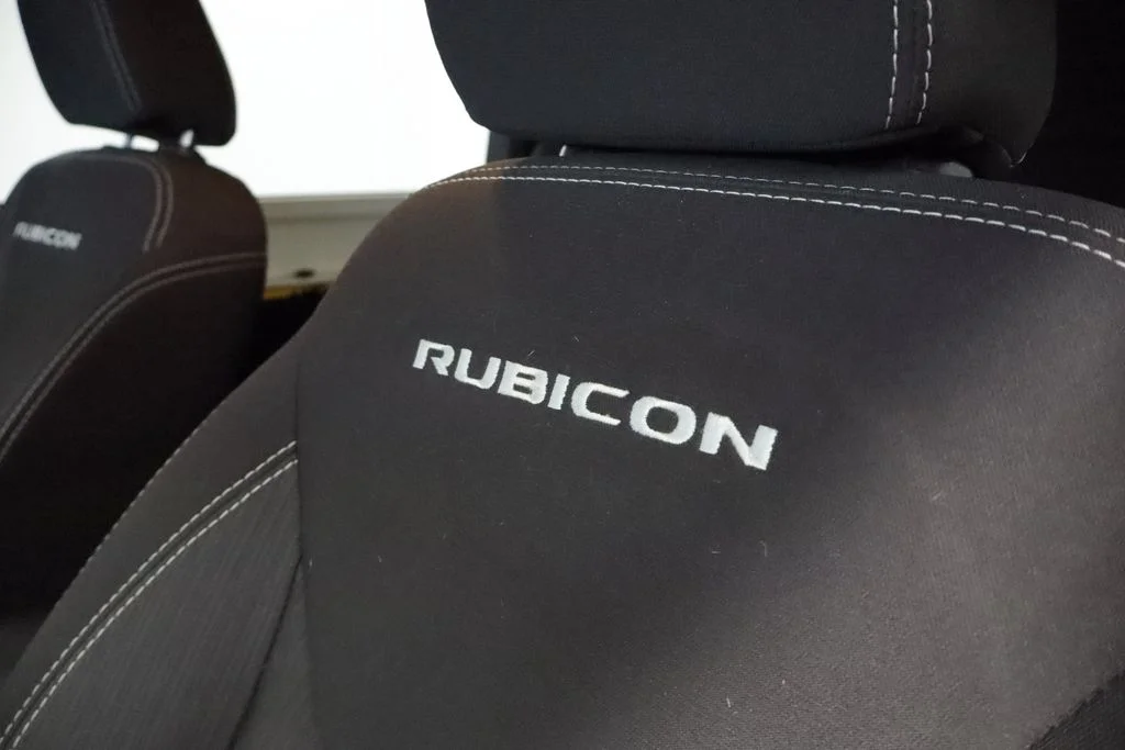 Used 2015 Yellow Jeep Rubicon image 13