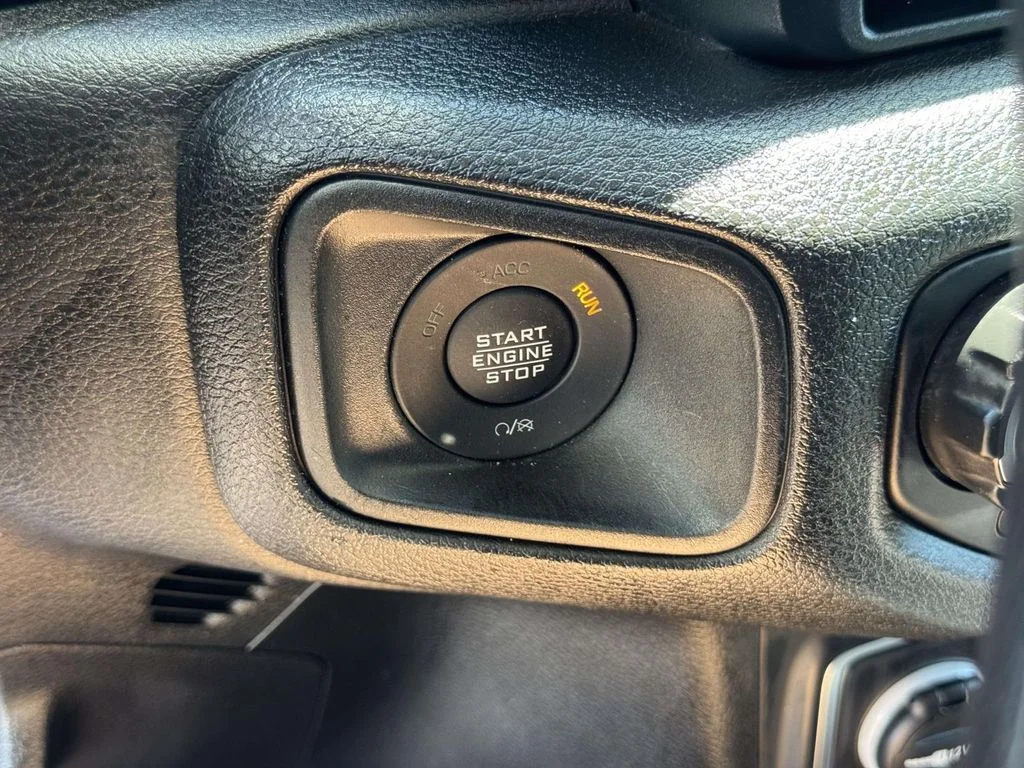 Used 2025 Black Jeep Nighthawk image 26