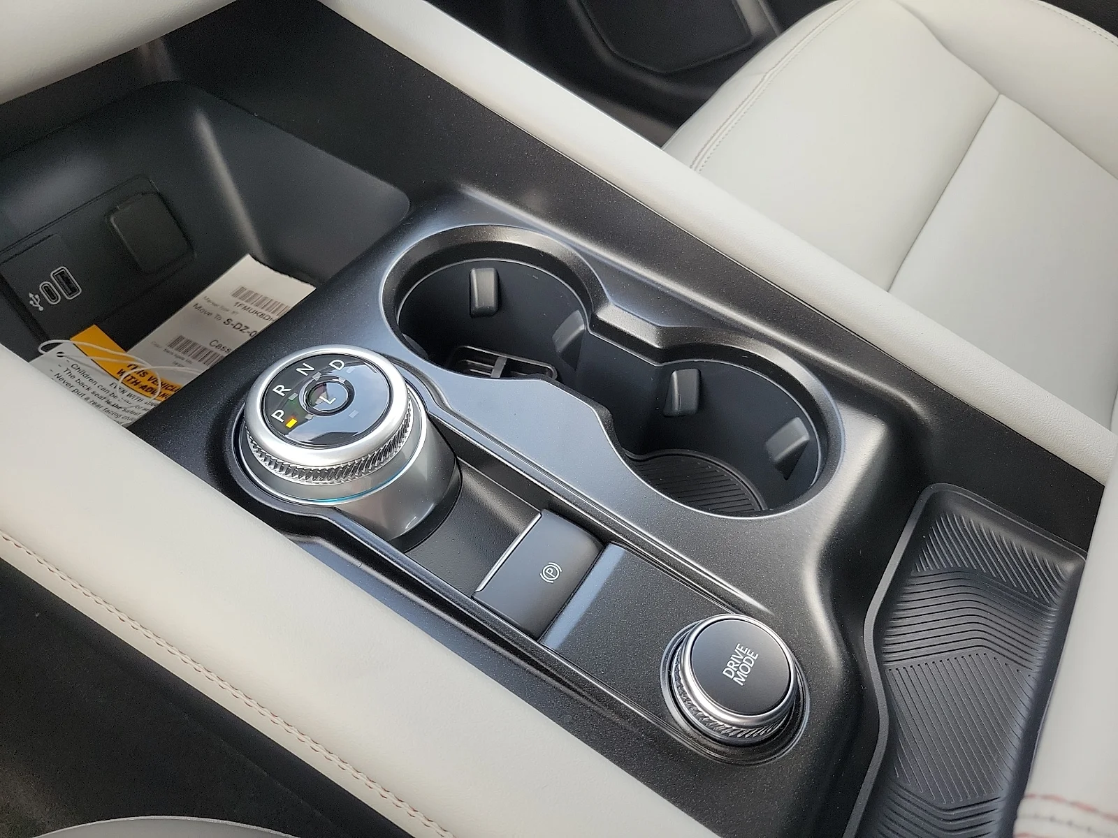 New 2026 Agate Black Metallic Ford Active image 18