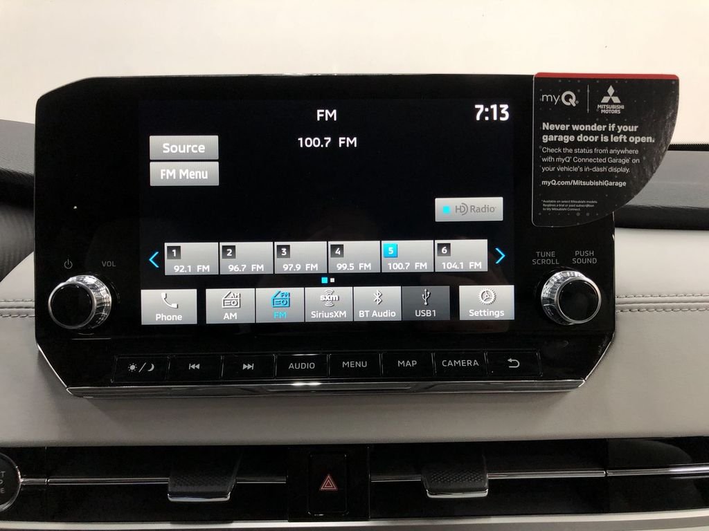 Used 2022 Mercury Gray Metallic Mitsubishi SEL image 29
