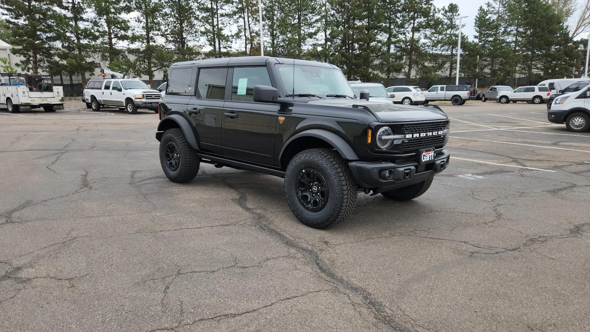 New 2026 Shadow Black Ford Badlands image 9