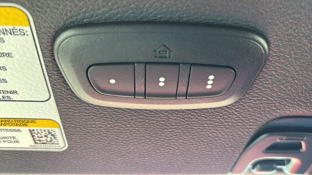 2026 Jeep Wrangler 4-Door Sahara - Photo 20