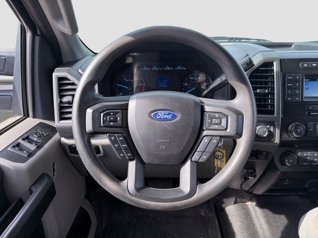 Used 2020 White Ford XL image 6