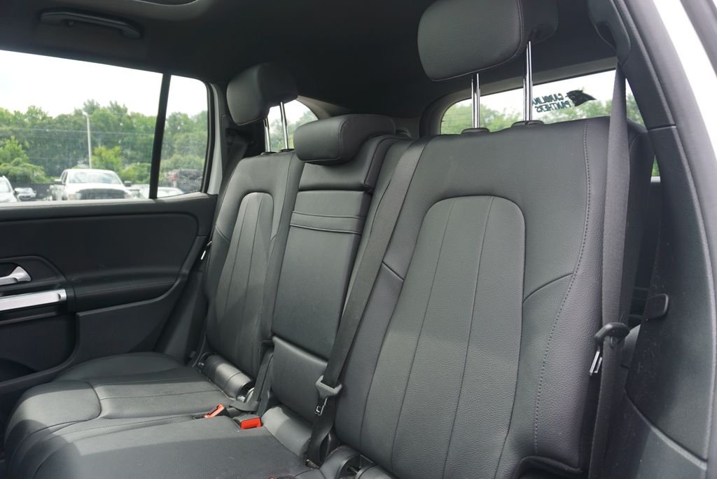 Certified Used 2023 Polar White Mercedes-Benz GLB 250 image 14